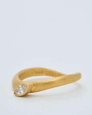 marquis diamond wave ring 6x3mm