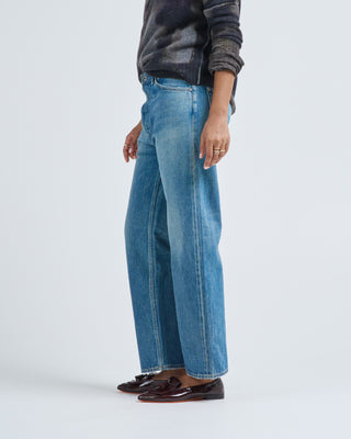 narrow straight cut regular