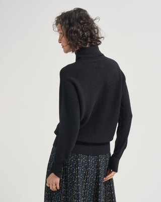 nora turtleneck