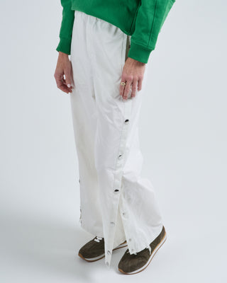 nylon snap pull on jogger