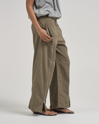 nylon zipper trouser