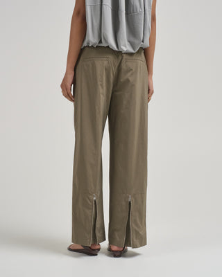 nylon zipper trouser