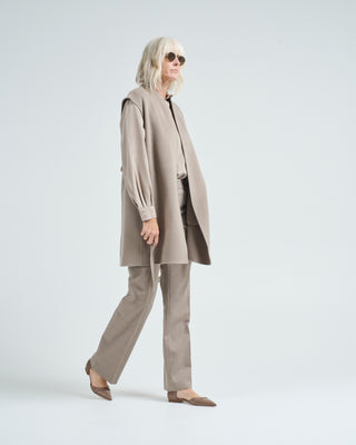 open front vest w/ self belt