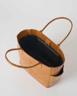 pocket tote eelskin