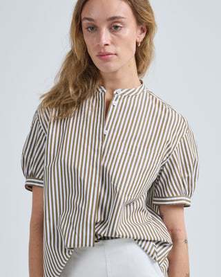 puff sleeve shirt