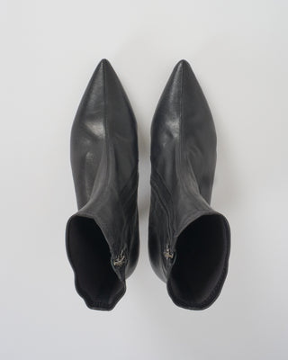 queen low boot kitten heel stretch leather