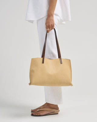 resort shopper leather