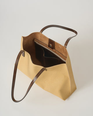 resort shopper leather