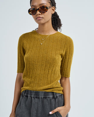 ribbed short sleeves