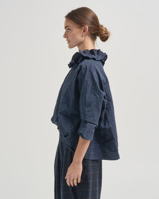 ruffle neck shirt