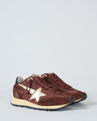 running marathon satin upper suede toe leather heel sneaker