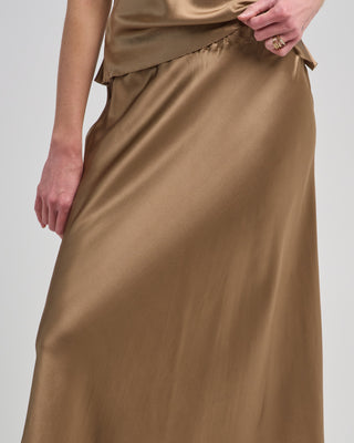 satin skirt