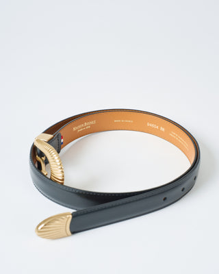 scalloped buckle belt