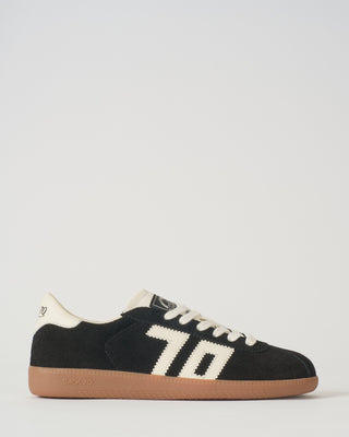 shelly sneaker