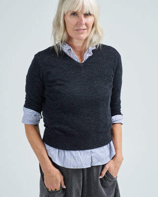 skinlike mercerized wool shrunken vneck sweater