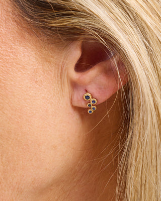 small puff gradation sapphire earrings