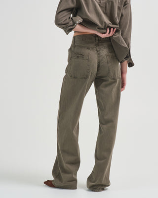 song sung blue pants