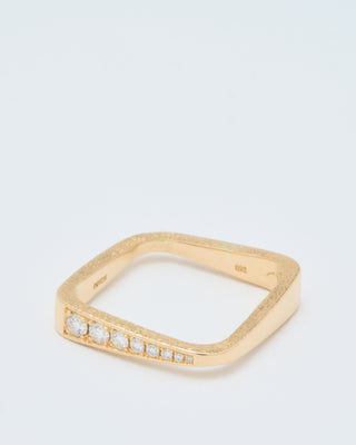 square ring in single side progression