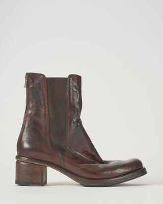 square toe chelsea low boot