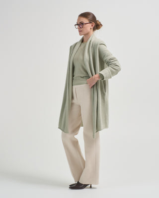 straight cardigan with shoulder