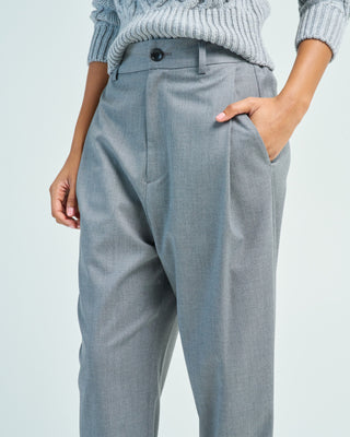 stretch wool side pleat pant