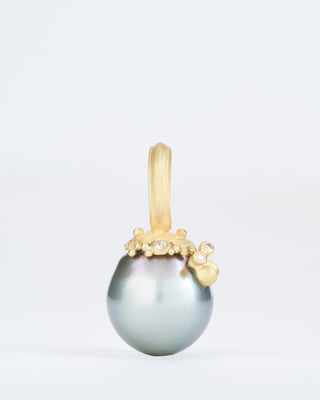 tahiti pearl pendant with flower and diamonds