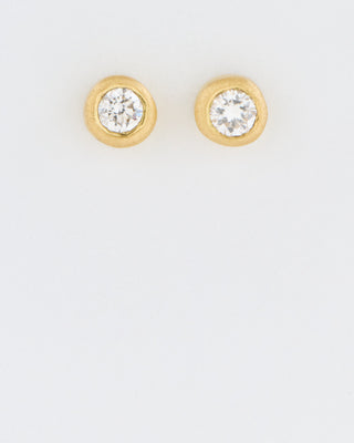 teeny 3pt diamond studs