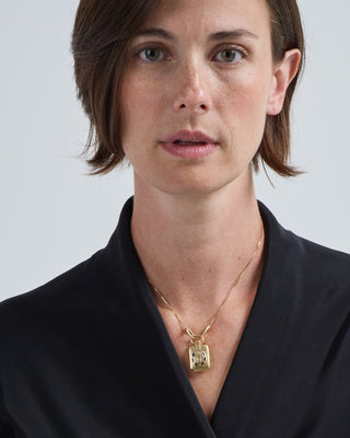 the ace vault w/ box chain lite