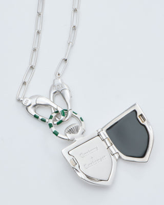 the curiouser vault (ss) w/ silver paperchip chain