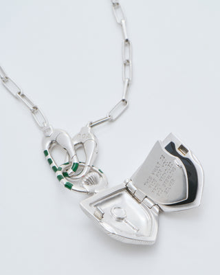 the curiouser vault (ss) w/ silver paperchip chain