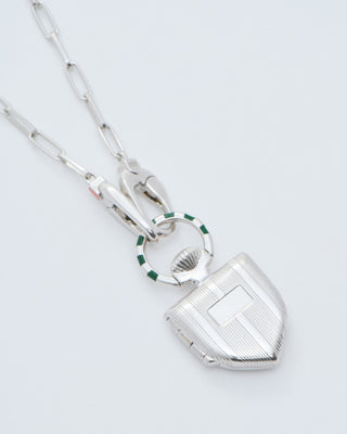 the curiouser vault (ss) w/ silver paperchip chain