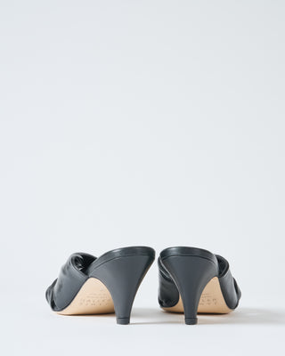 the knot heel