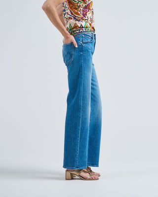 the mid rise lasso sneak