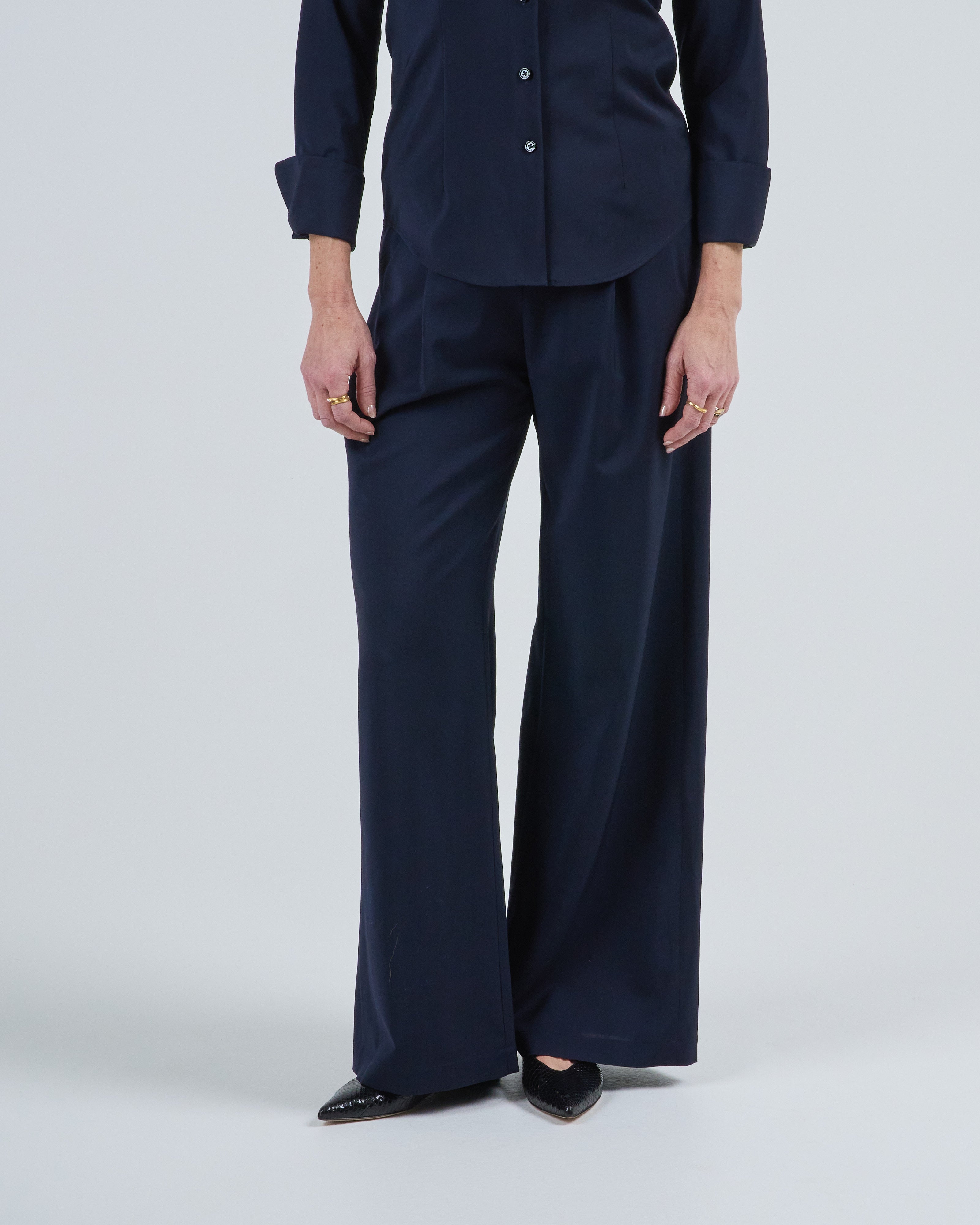 navy dress blue pants crease How To Iron Dress Pants With Crease? (Suit Pants, Slacks, Trousers)