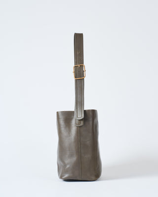 victoria bucket bag