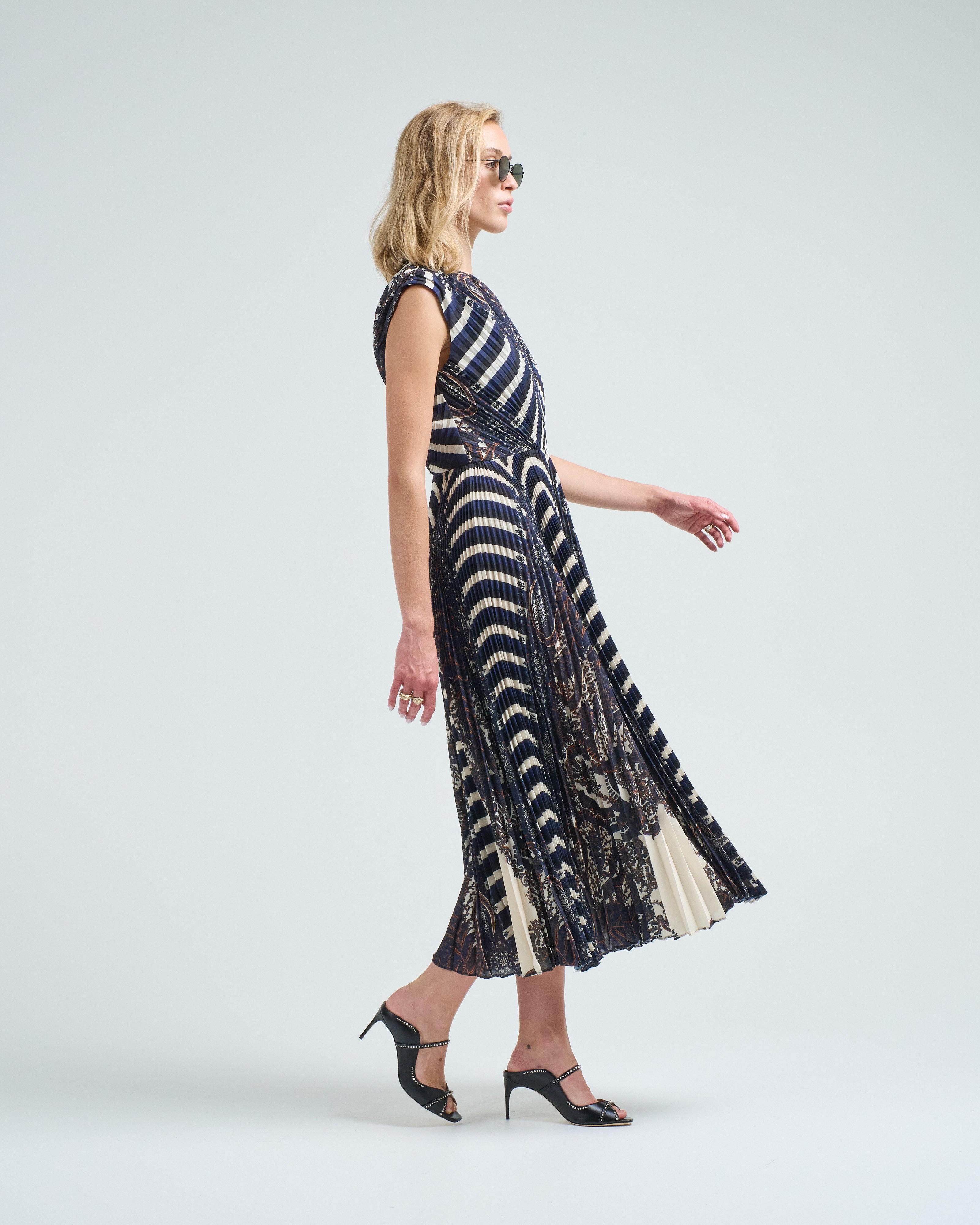 Ulla Johnson Violeta Pleated Sleeveless Midi Dress Eclipse Ulla Johnson Violeta Pleated Sleeveless Midi Dress Eclipse