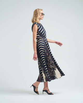 violeta pleated sleeveless midi dress