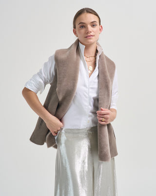 wide collared shawl gilet