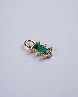 10k mosaic charm with emerald baguette - gold
