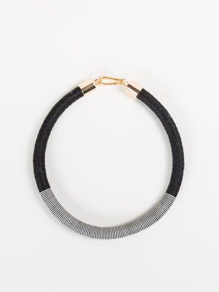 nari necklace - black