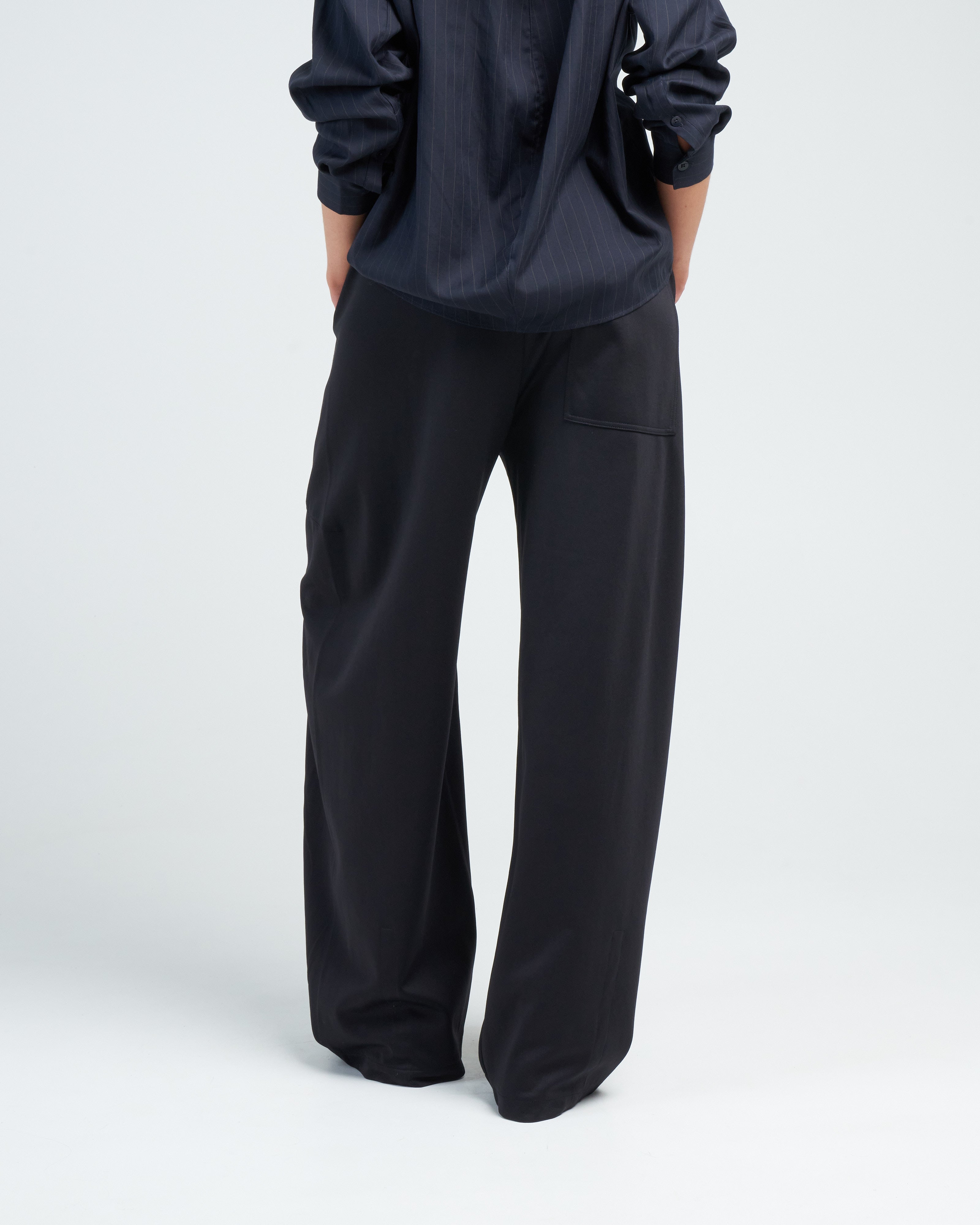 【TK】3Dニット、GEGE黒T、Love Peace Anarchy T TK様専用】3Dニット、GEGE黒T、Love Peace Anarchy T