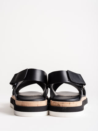 criss-cross sandal - black