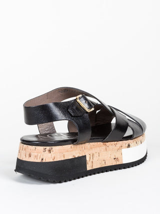 strappy platform sandal