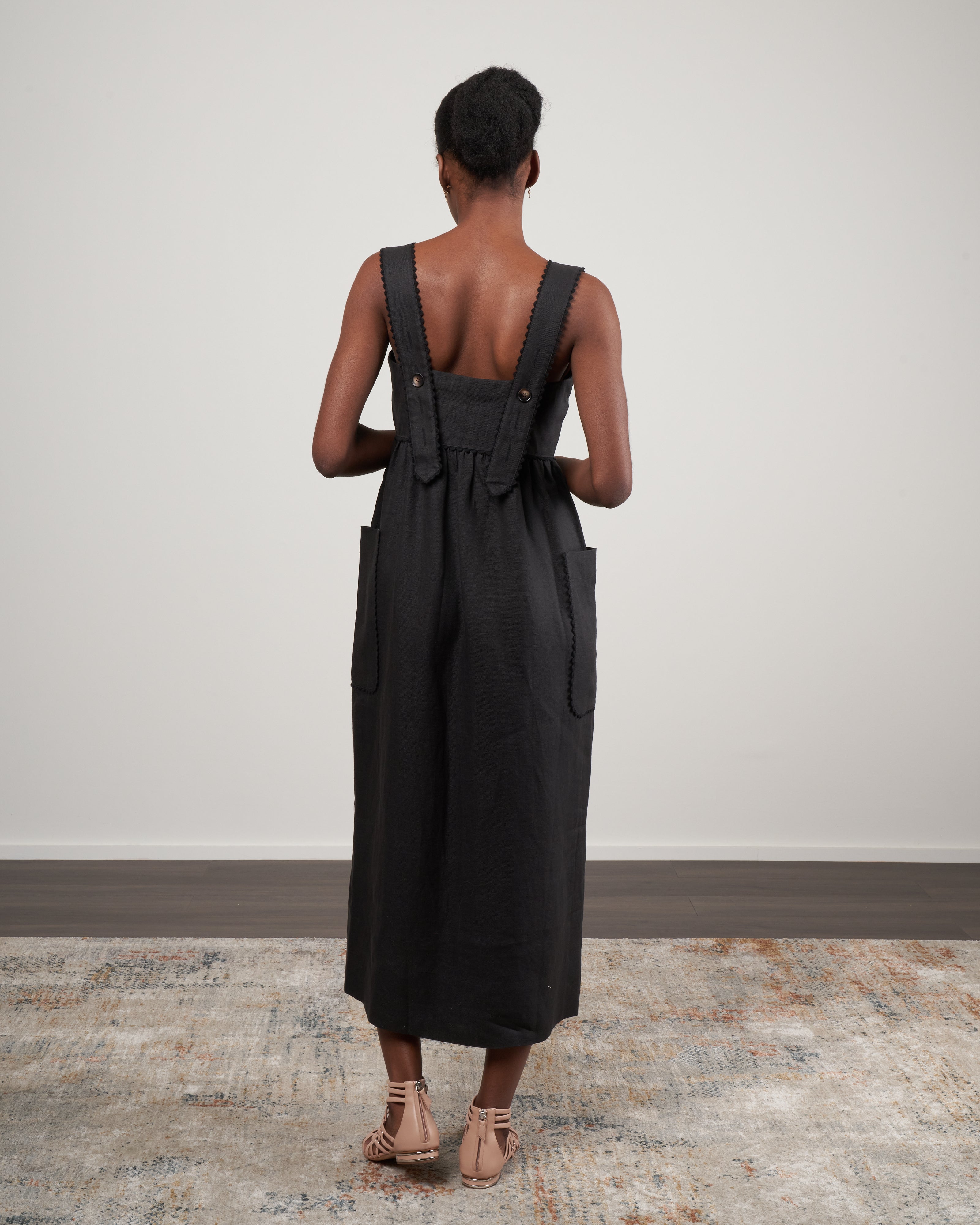 ali apron dress - black