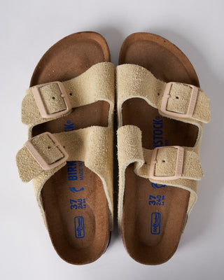 arizona soft footbed - almond suede