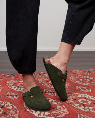 boston soft footbed- suede