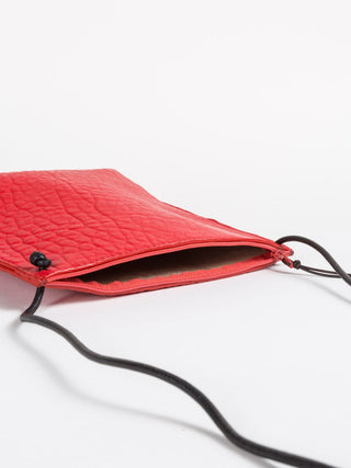 strappy pouch - lipstick washed lamb