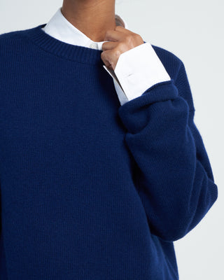 crew neck sweater - deep sea blue