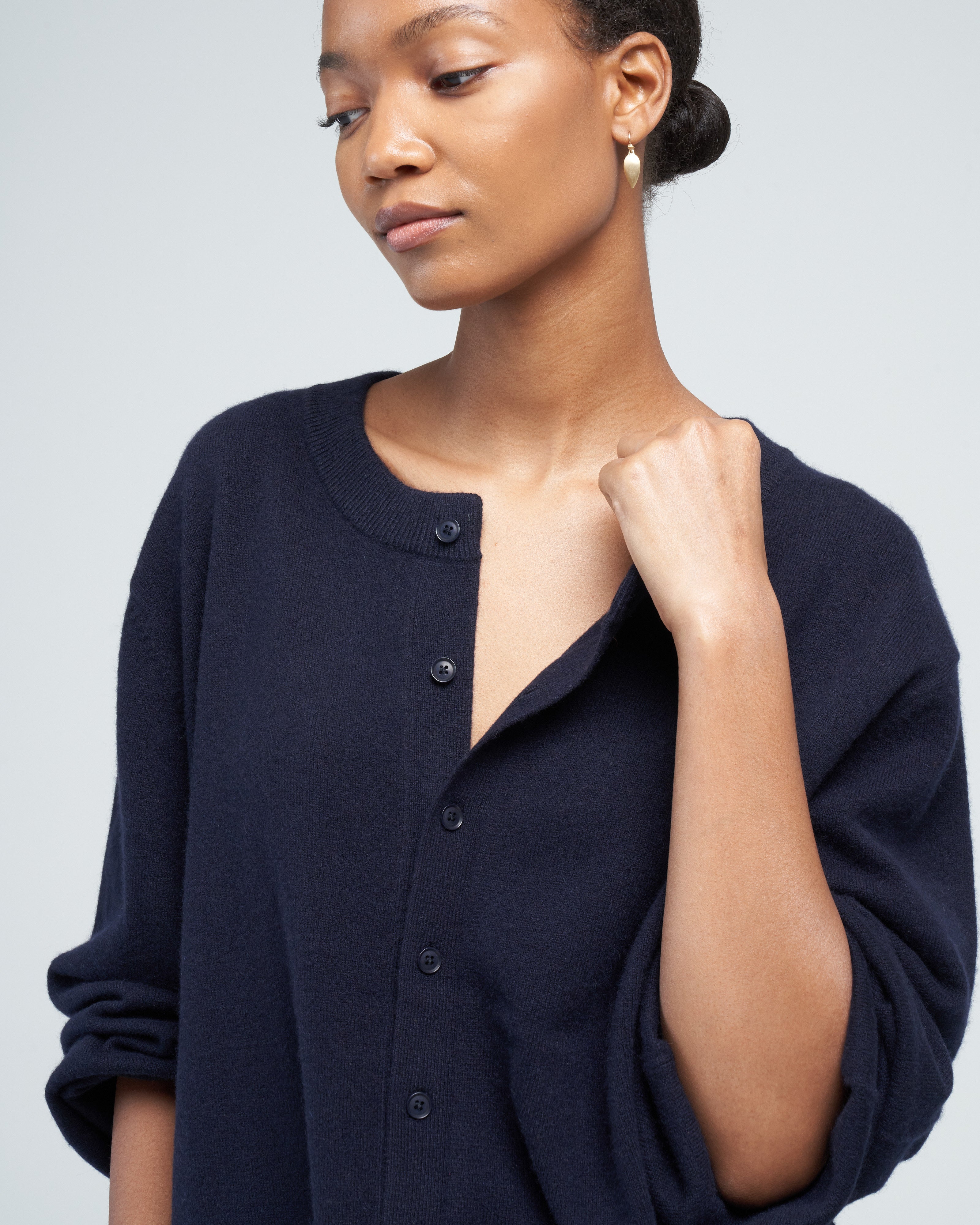 Extreme Cashmere Draped Sleeve Henley Navy
