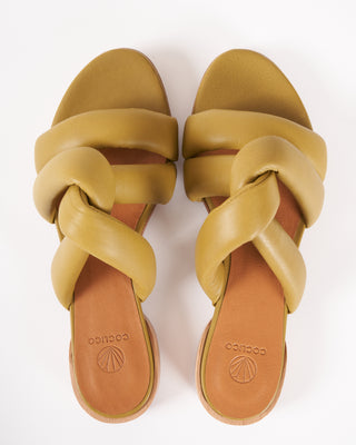 everly flat twist sandal - savana torbolino leather